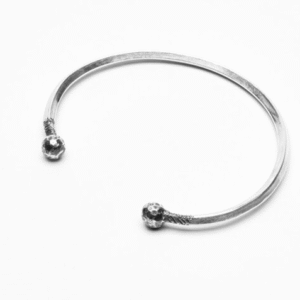 Brățară cuff din argint 925 cu bile decorative, lucrată manual