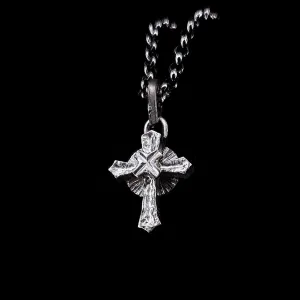 Pandantiv Crucea Sfântului Andrei din argint 925 – bijuterie lucrată manual, simbol al credinței și protecției. Design tradițional, creat cu migală, perfect pentru cei ce apreciază rafinamentul și spiritualitatea.